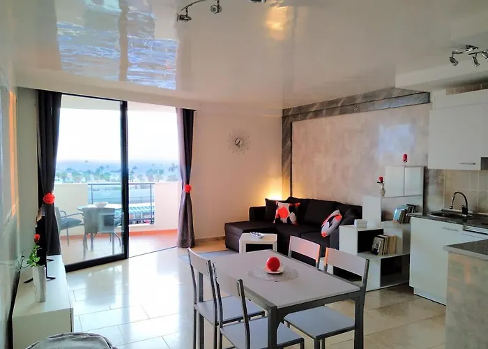 Ocean View Elegant Magic Apartment